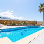 Buganvilla Vistas וילה