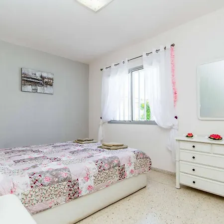 Buganvilla Vistas Villa *